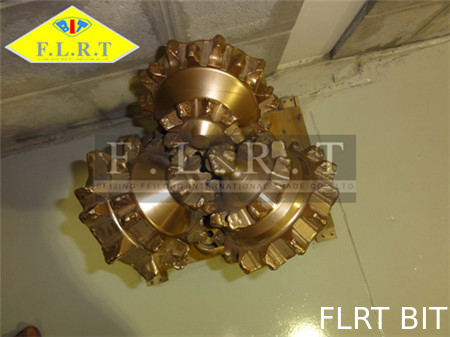 qualité Trépan tricône de dent de moulin 11 5/8" FA137 pour le perçage de puits de pétrole/gaz usine